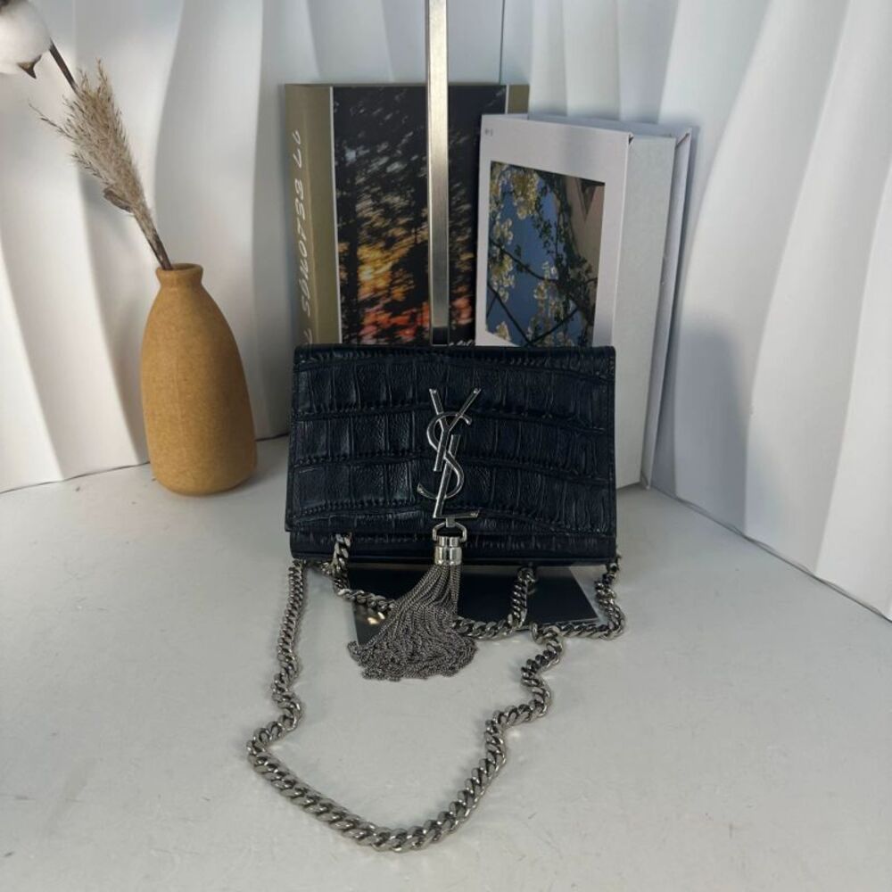 Saint Laurent Women Pre-Loved Bag Very Good Condition